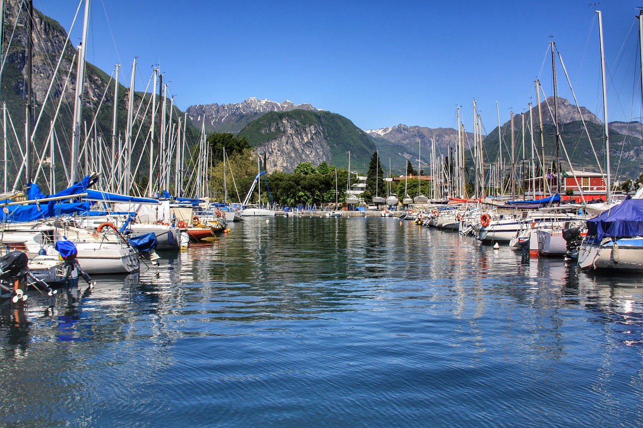 garda  ships  italy free photo