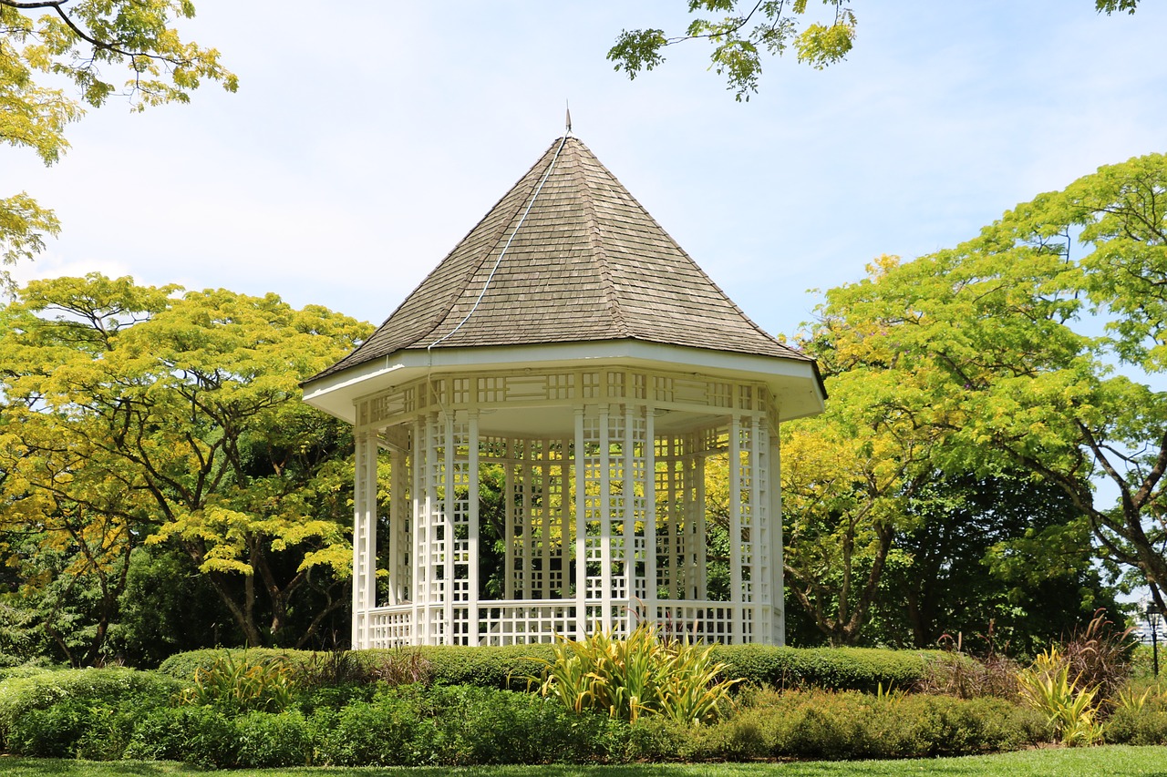 garden gazebo green free photo