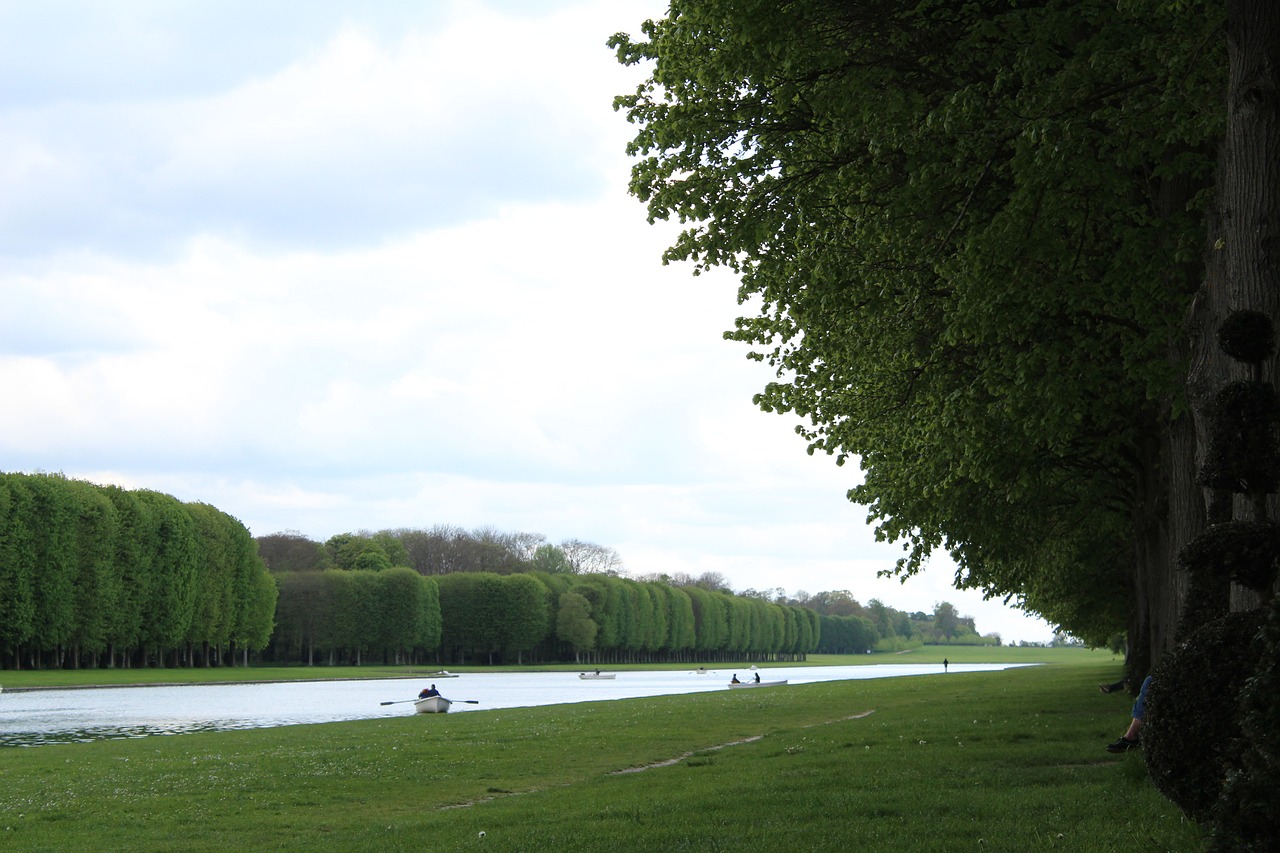 garden  france  versailles free photo