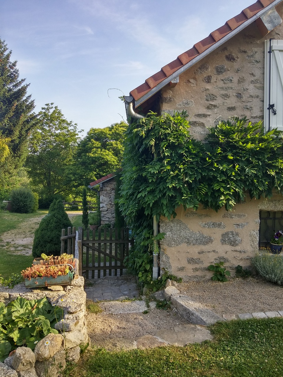 garden france romantic free photo