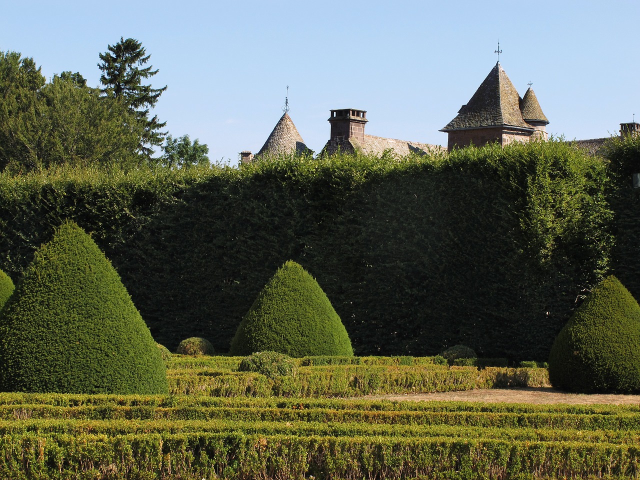garden french castle free photo