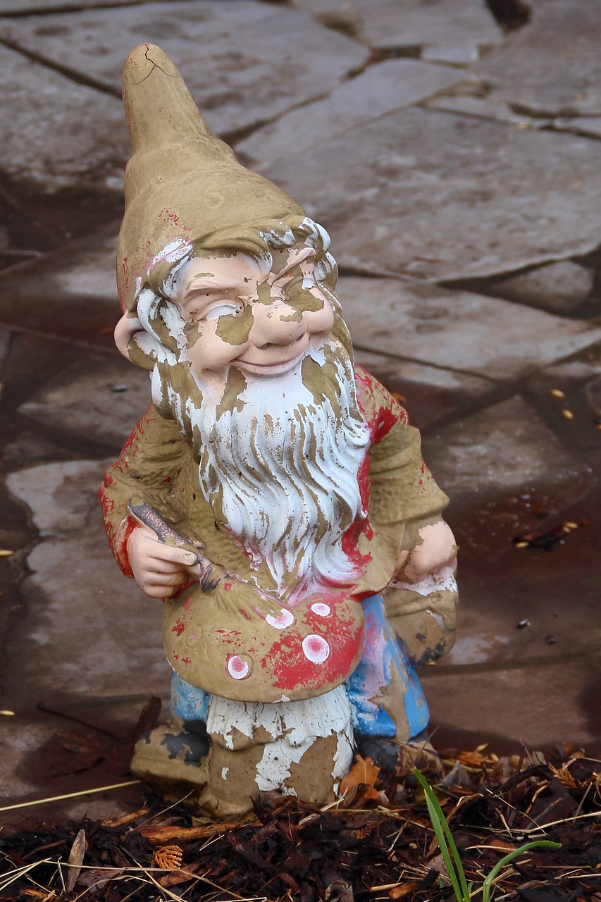 garden gnome dwarf broken free photo