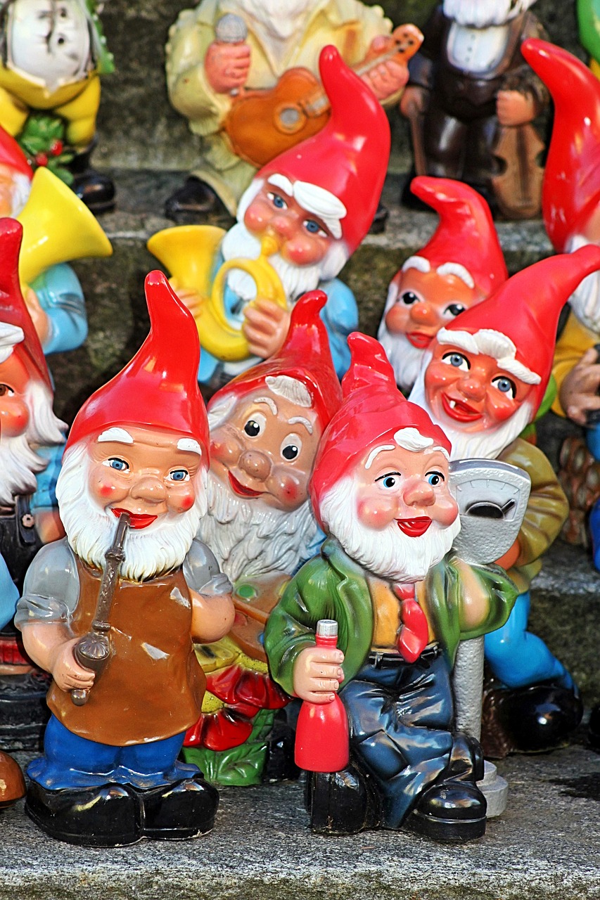 garden gnomes dwarfs funny free photo