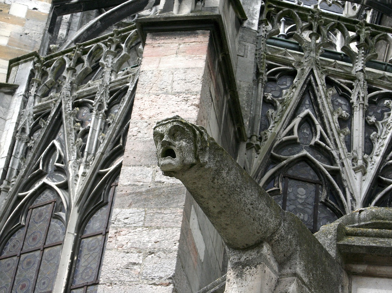 gargoyle sculpture heritage free photo