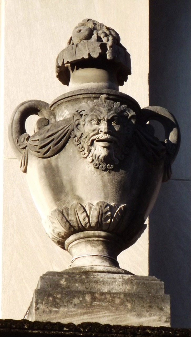 gargoyle urn sackett building free photo