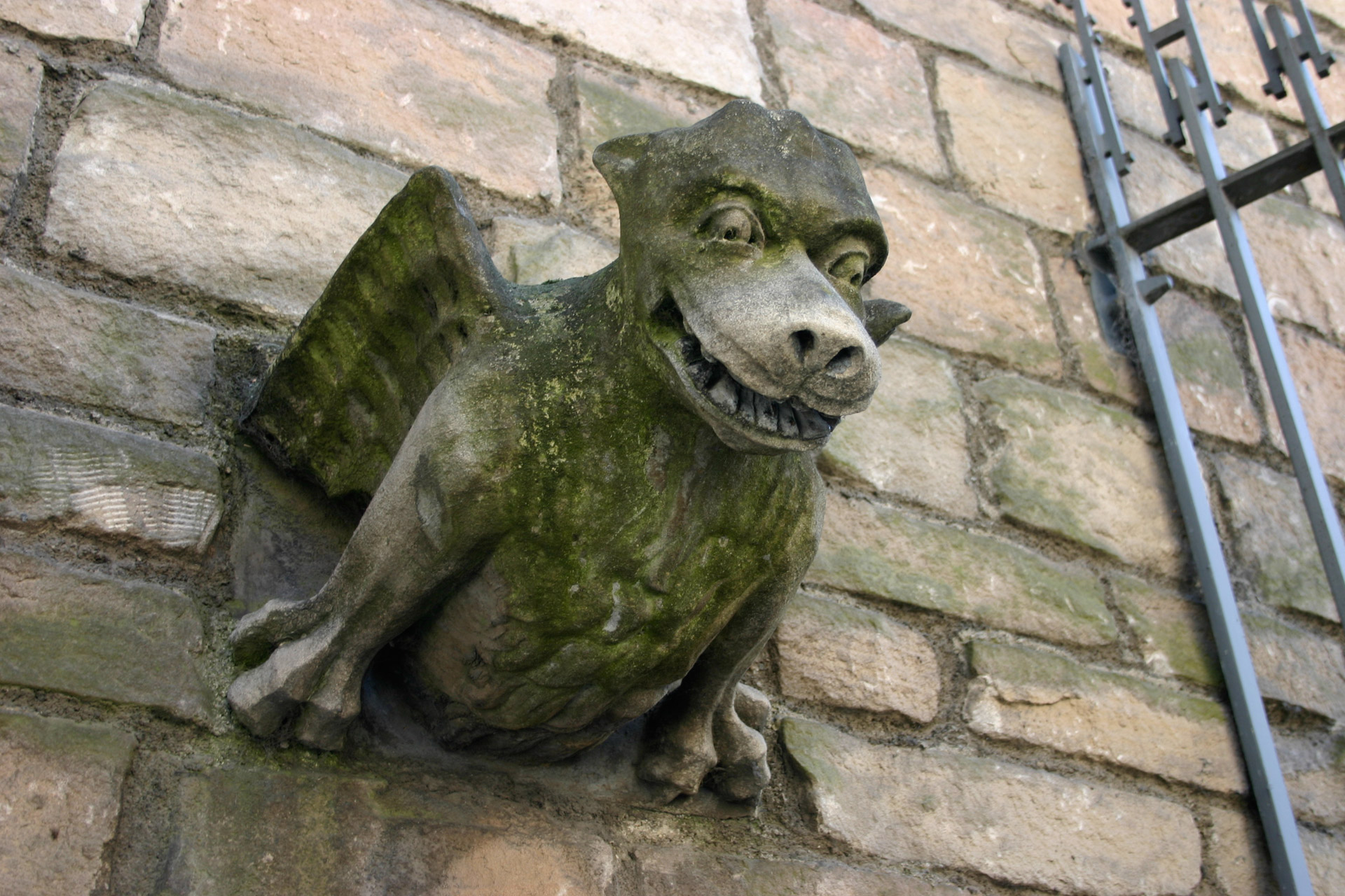 gargoyle demon sculpture free photo