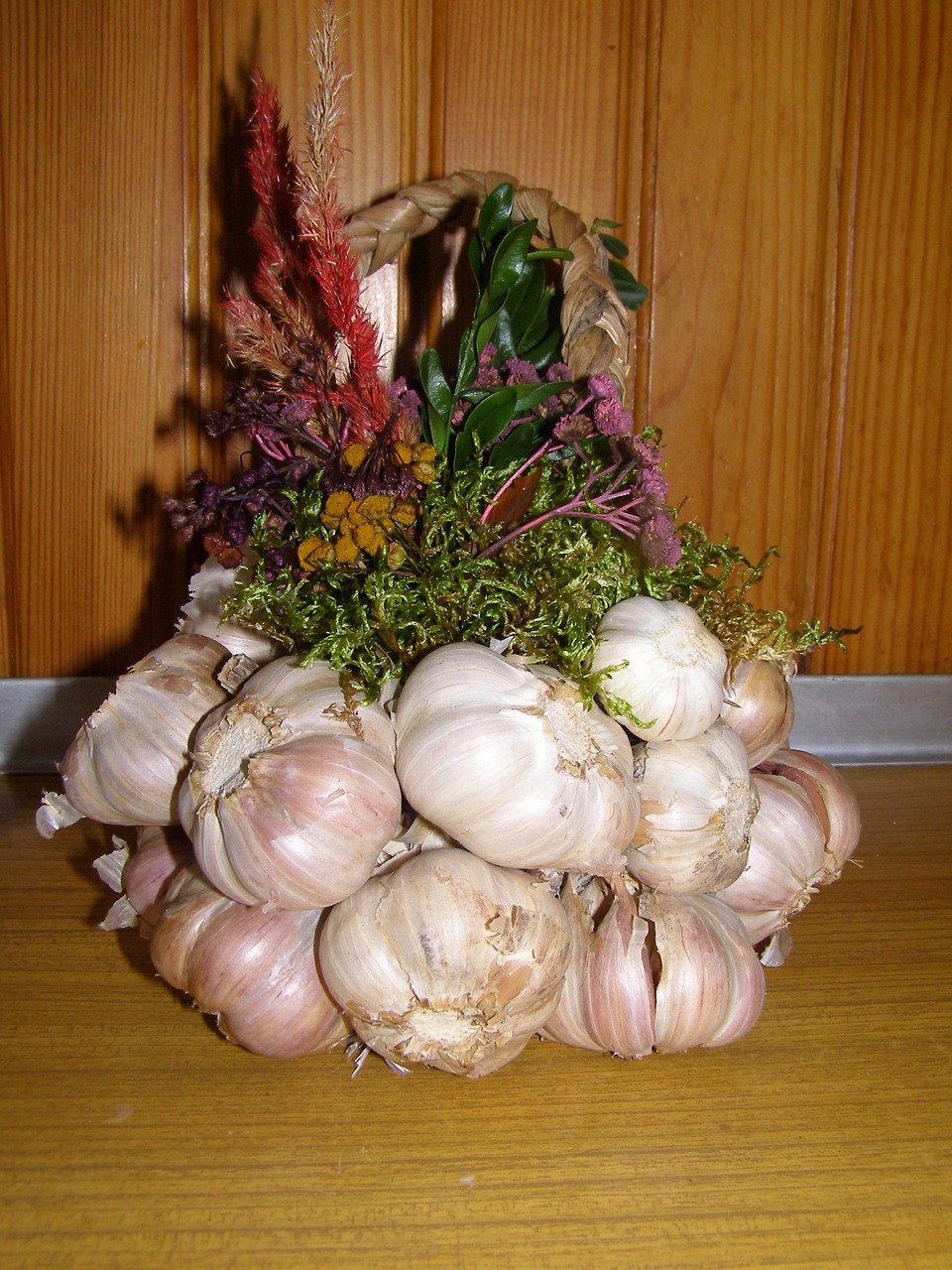 garlic bouquet shopping cart free photo