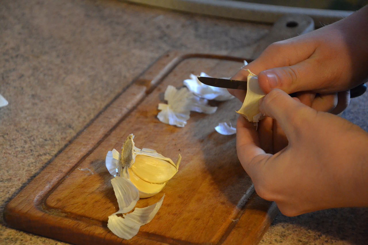 garlic peel kitchen free photo