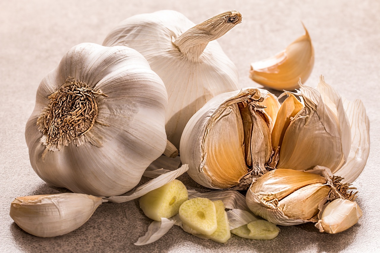 garlic  flavoring  food seasoning free photo