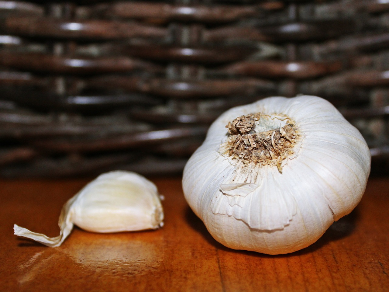 garlic clove of garlic decoration free photo