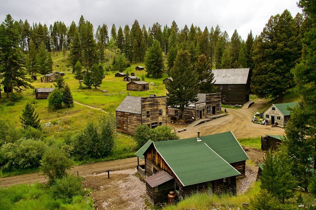 garnet ghost town montana  abandoned  old free photo