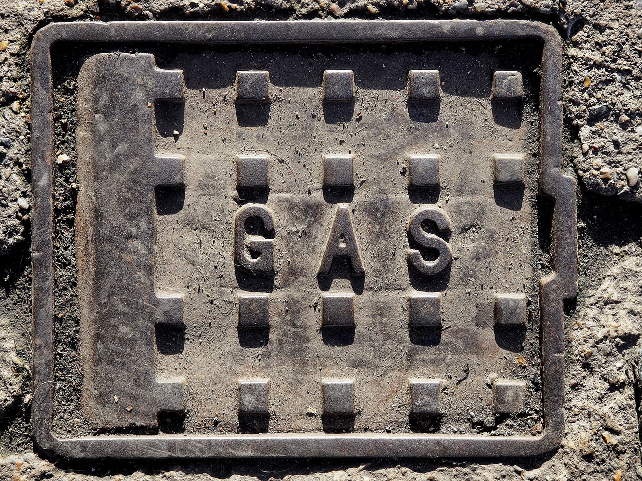 gas metal cover free photo