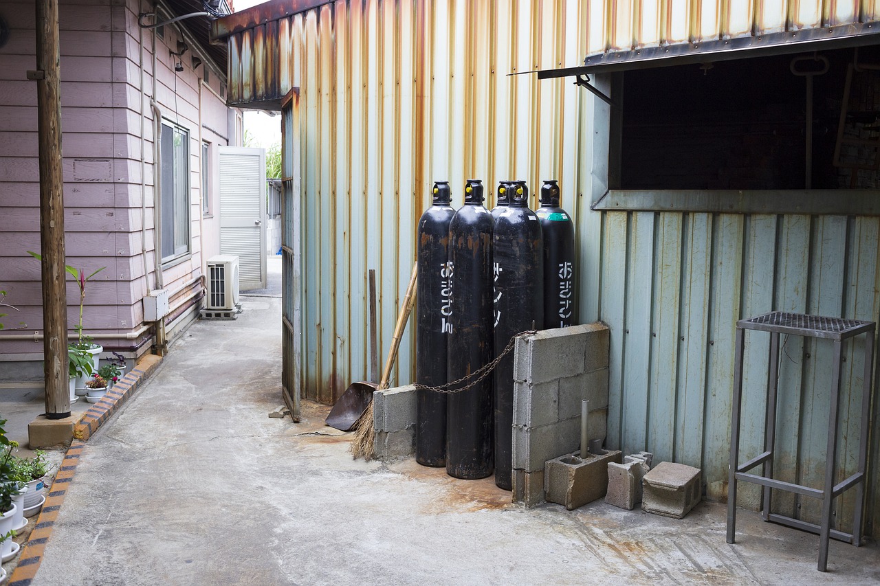 gas  gas cylinders  fuel free photo