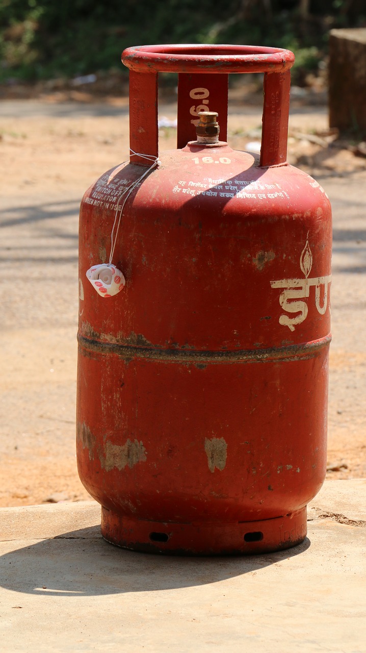 gas cylinder indian hot free photo