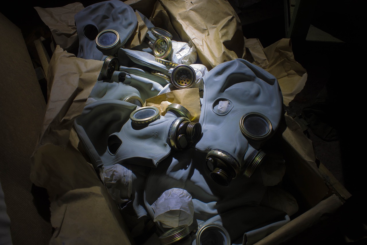 gas mask gp-5 m box free photo