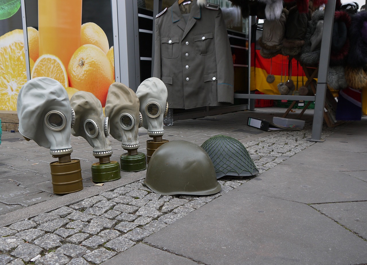 gas mask army war free photo