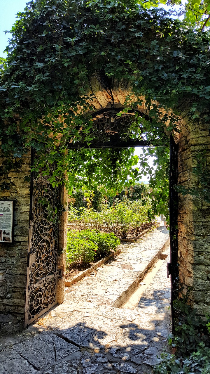 gate stone entry free photo