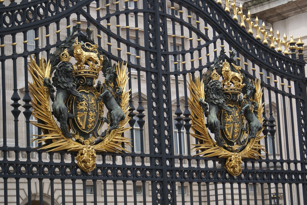 gate palace london free photo