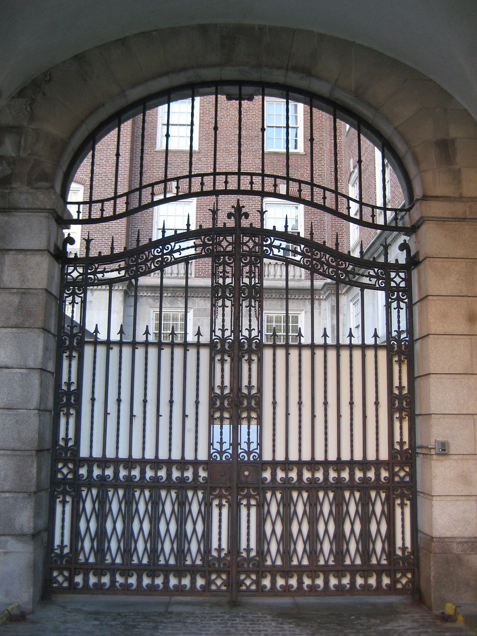 gate iron entrance free photo
