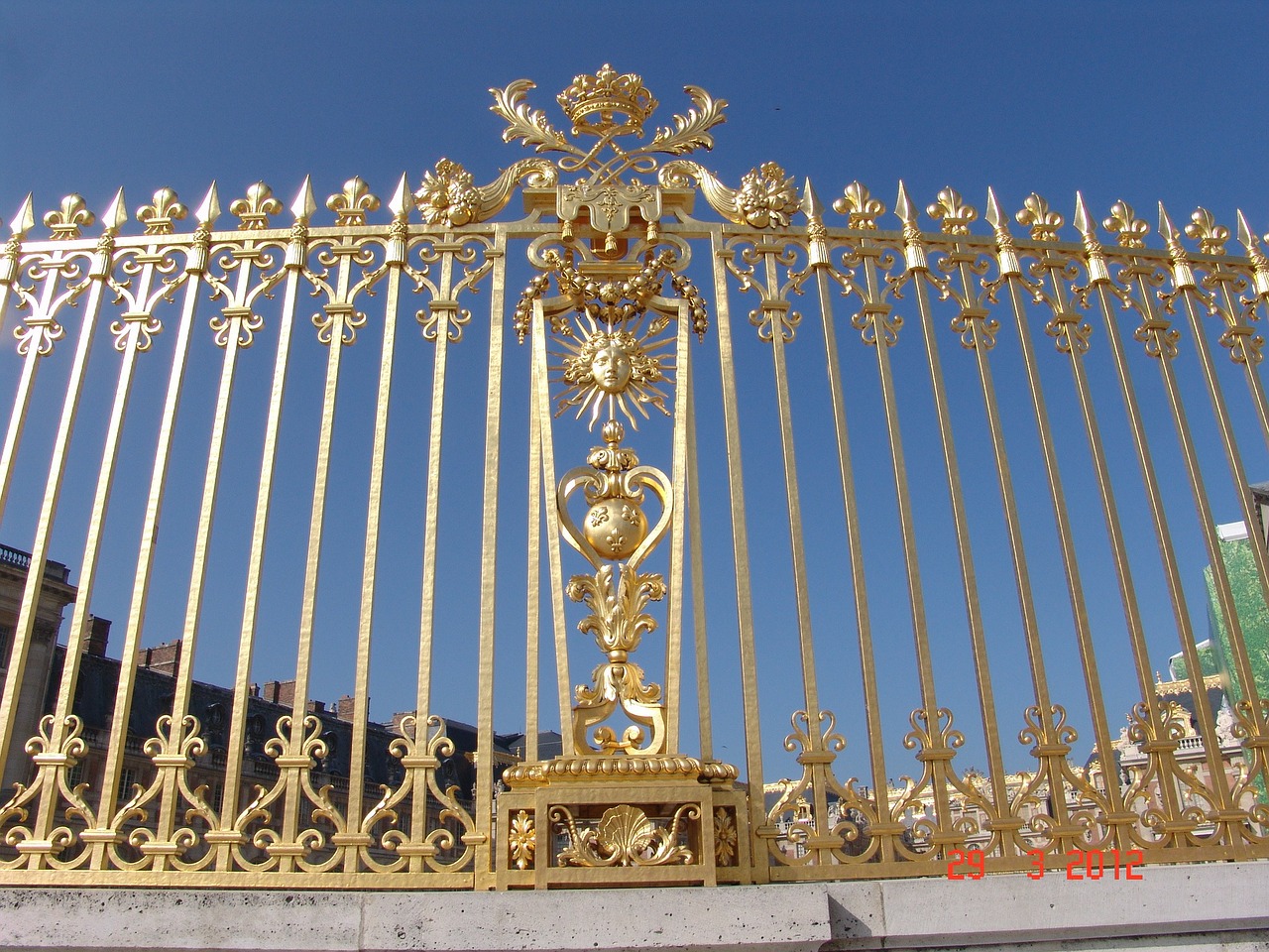 gate gold sun king free photo