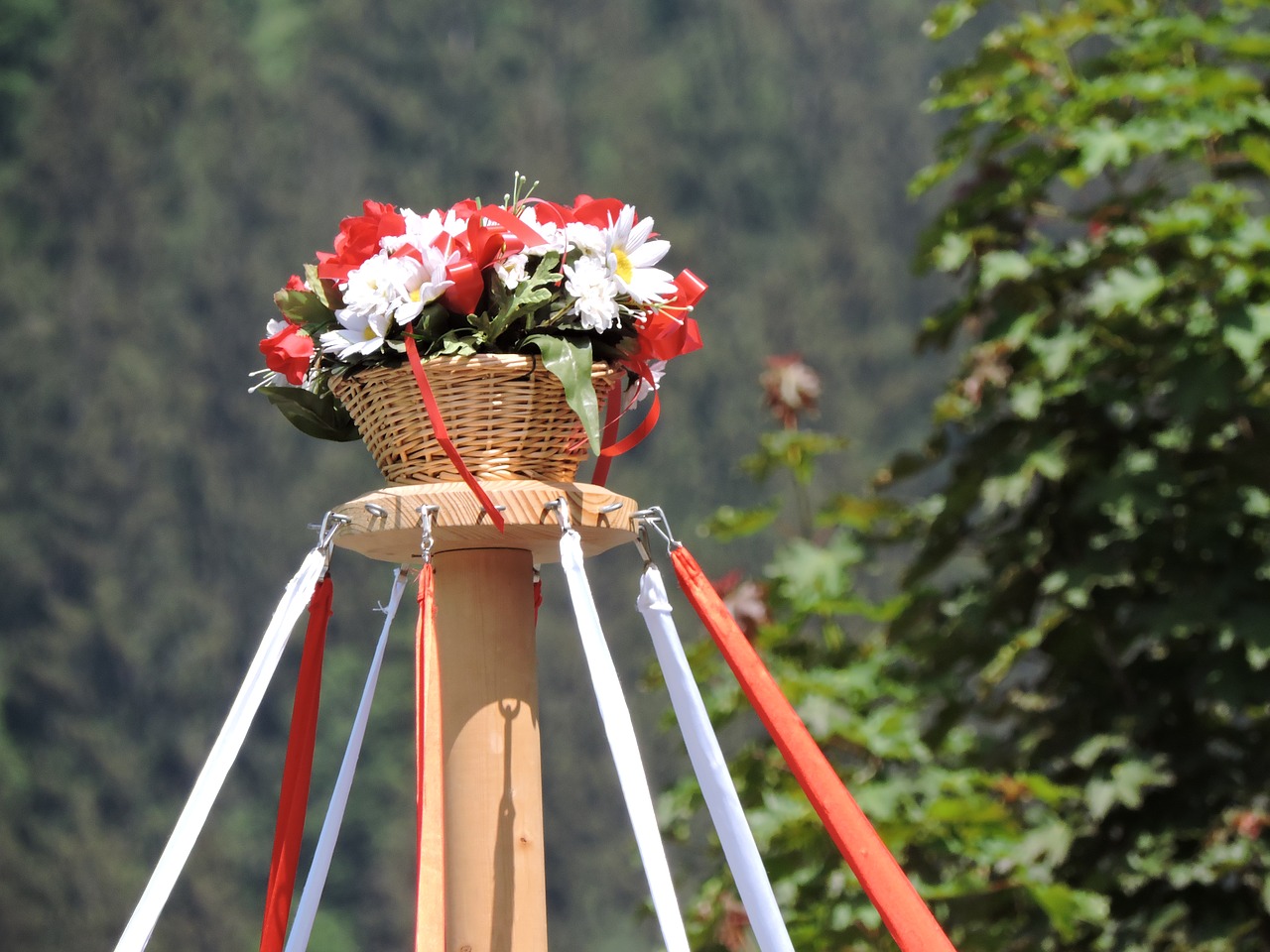 gauder festival  zillertal  flag free photo