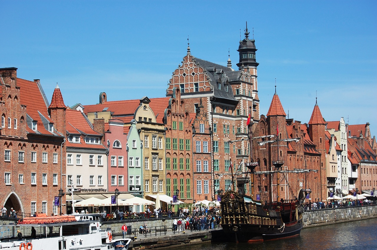 gdańsk  architecture  the old town free photo