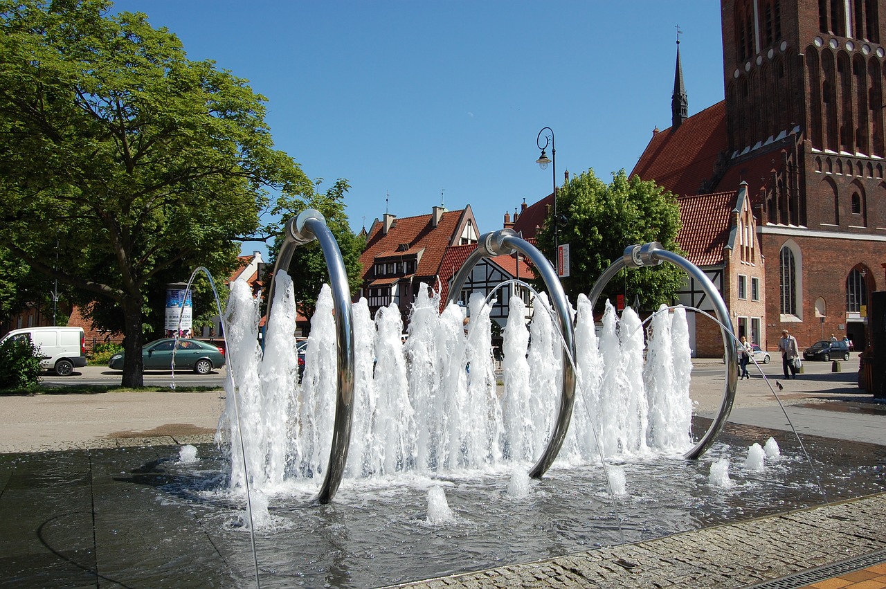 gdańsk  fountain free pictures free photo