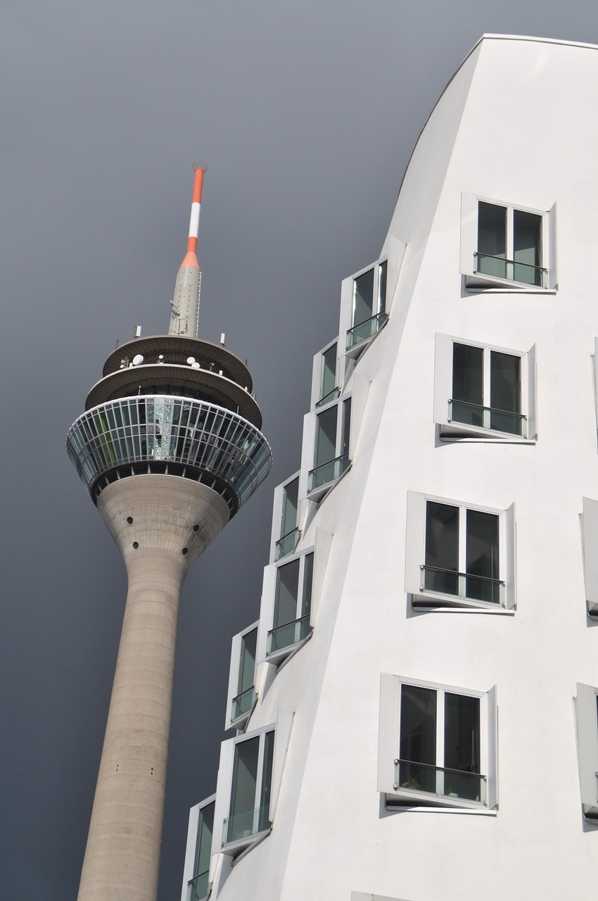 gehry buildings düsseldorf media harbour free photo