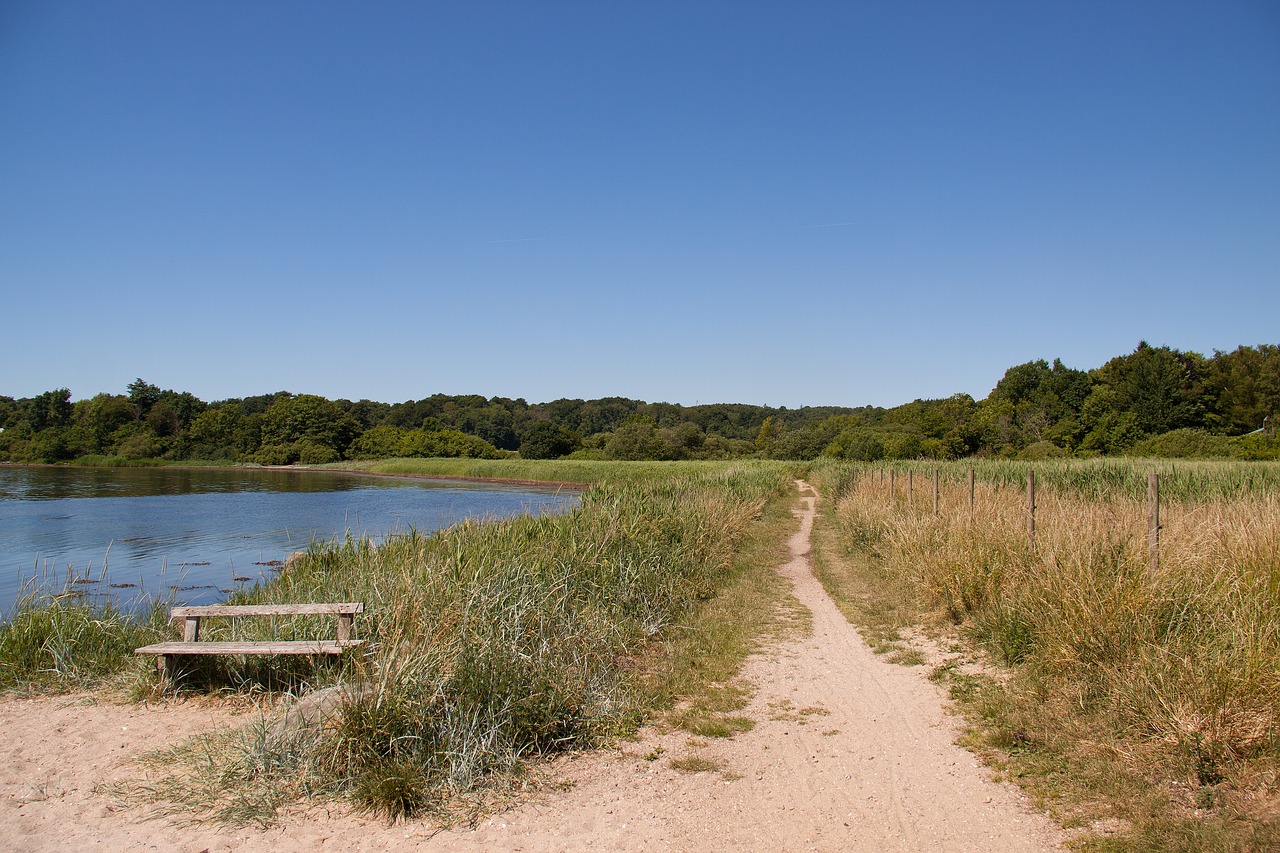 gendarmsti  coastal  bench free photo