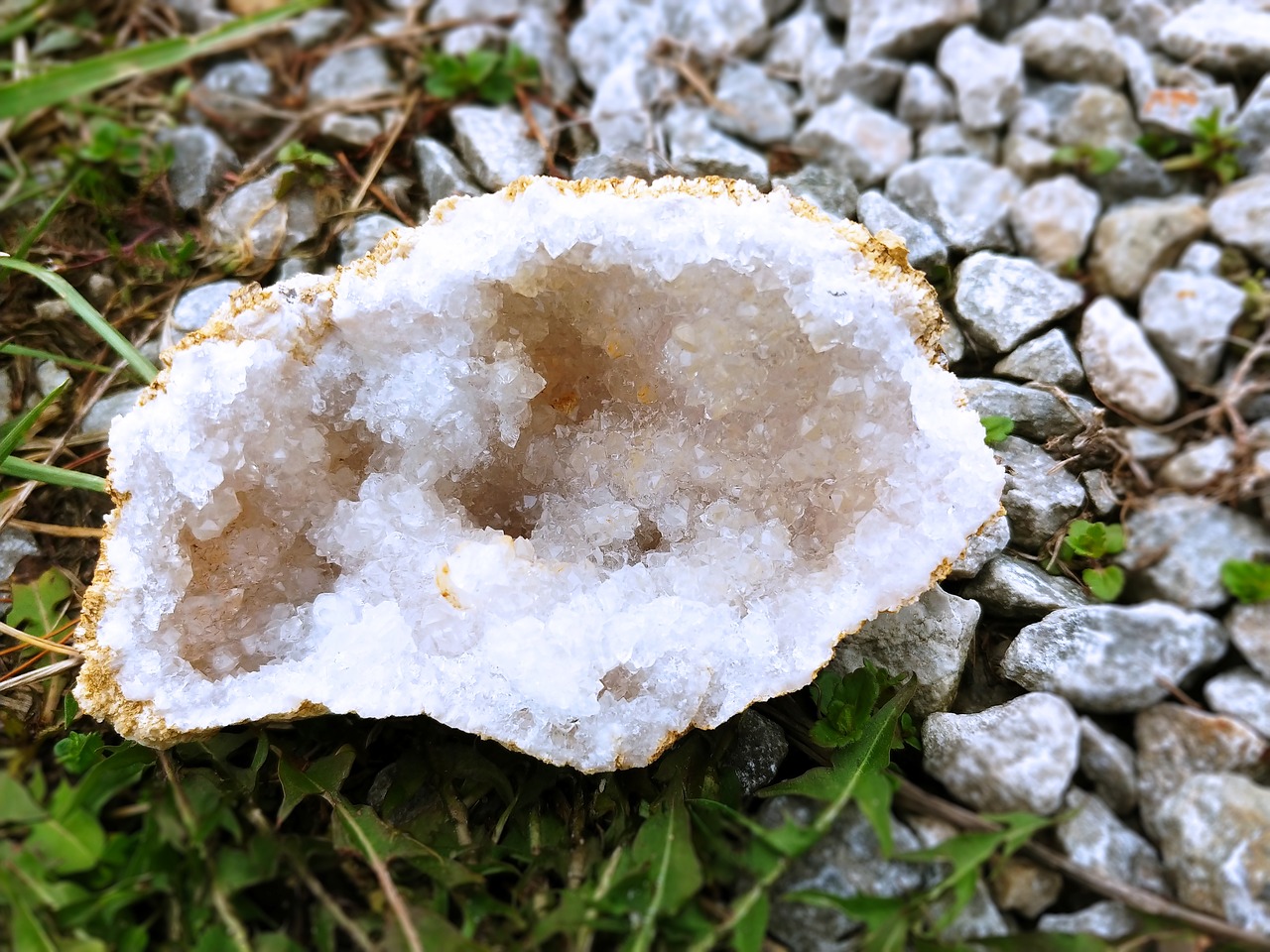 geode crystal rock free photo