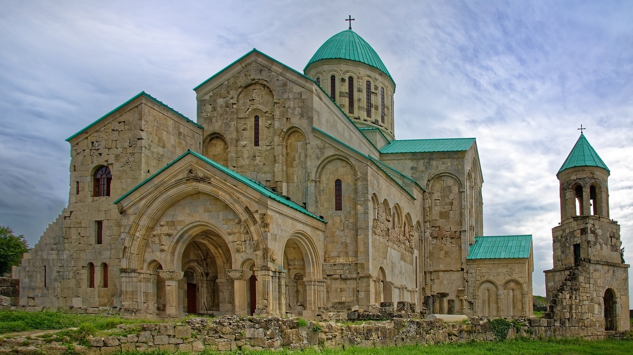 georgia  kutaisi  bagrati cathedral free photo