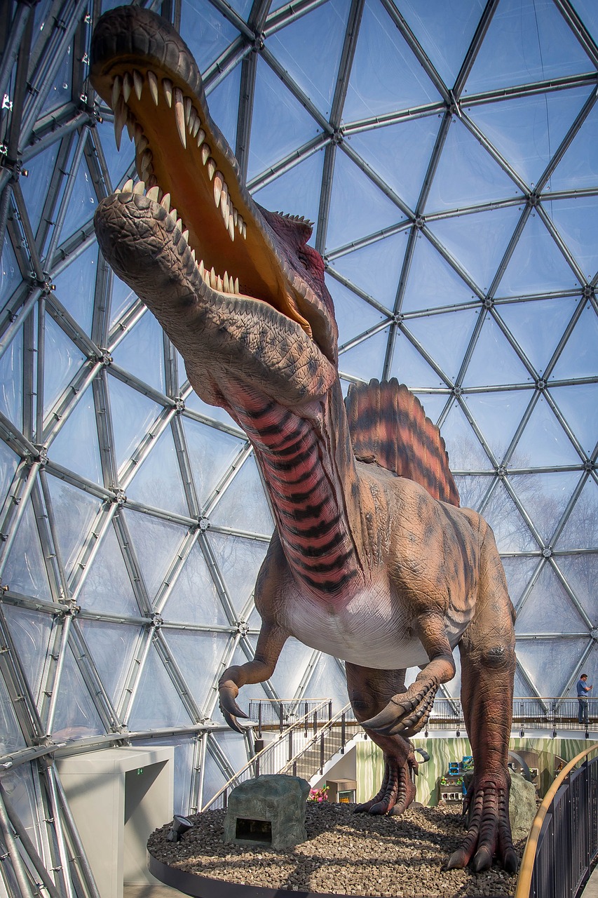 giant lizard dinosaur reptile free photo