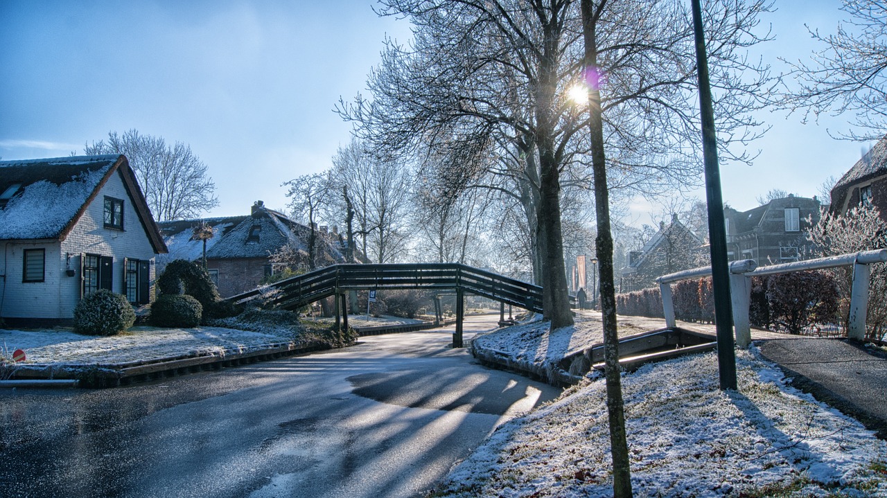 giethoorn winter frost free photo