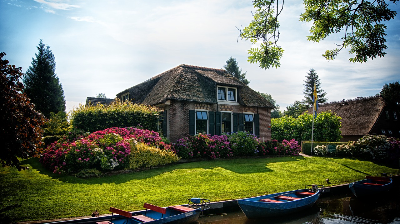 giethoorn farm cottage free photo