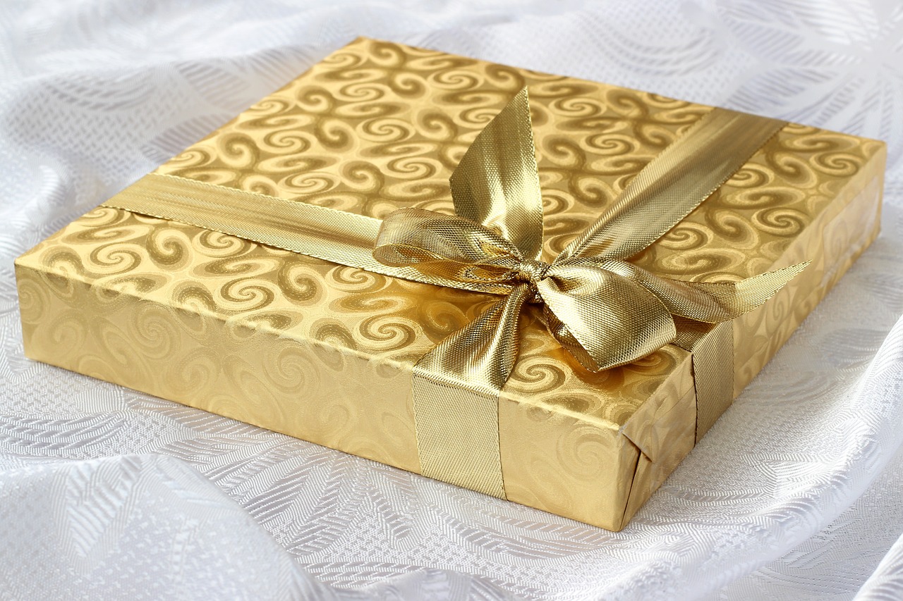 gift box present free photo