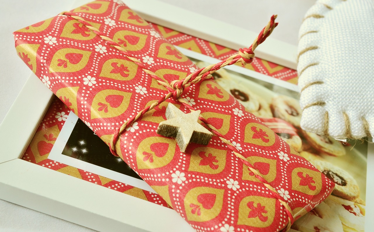 gift packaging cord free photo