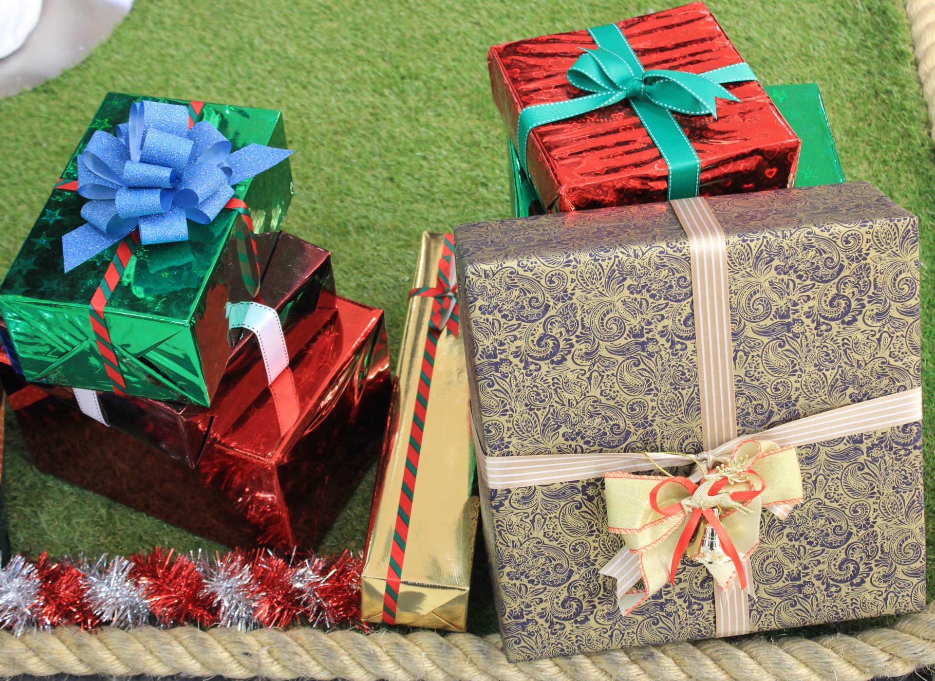 christmas gifts presents square free photo