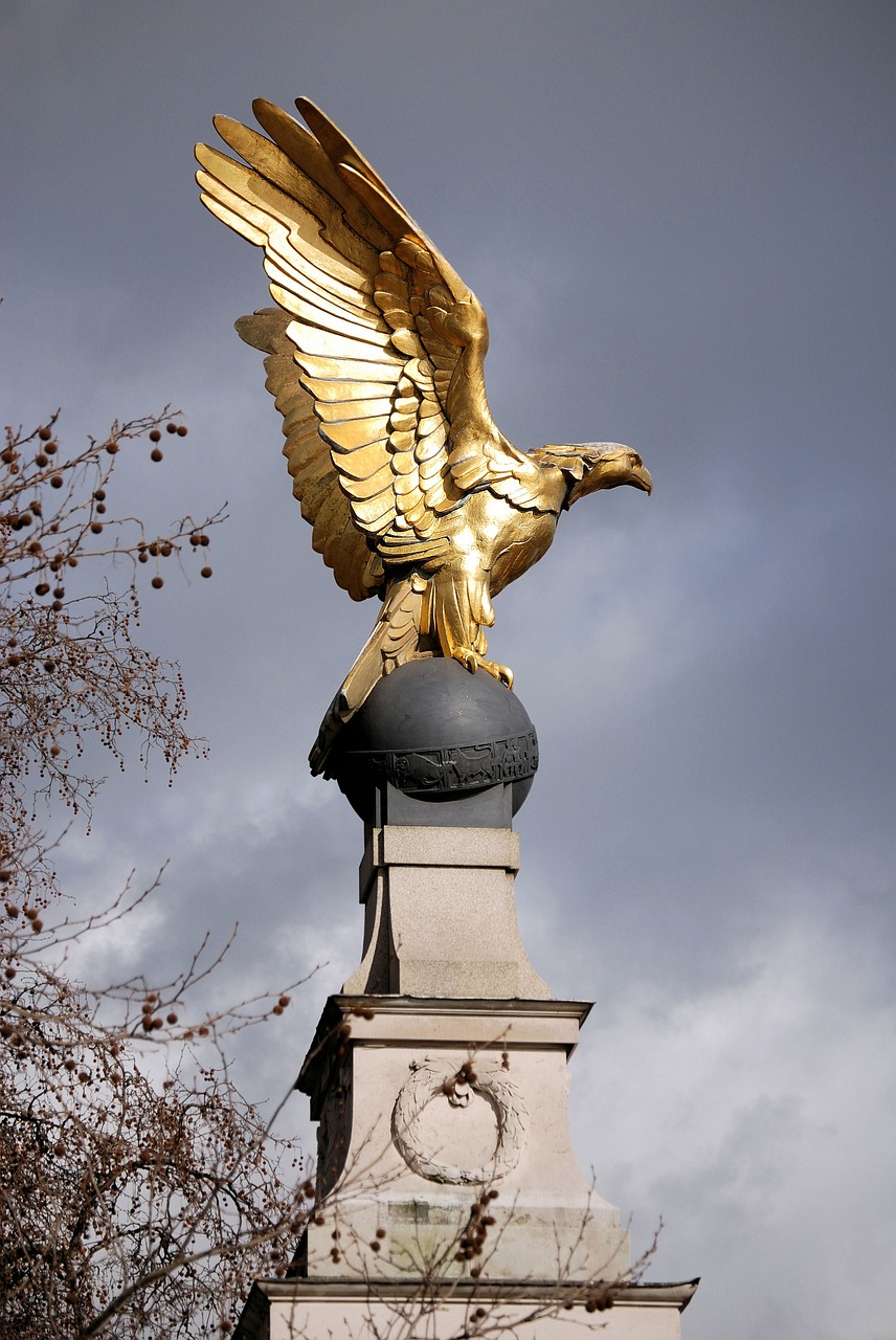 gilded eagle sculpture free photo