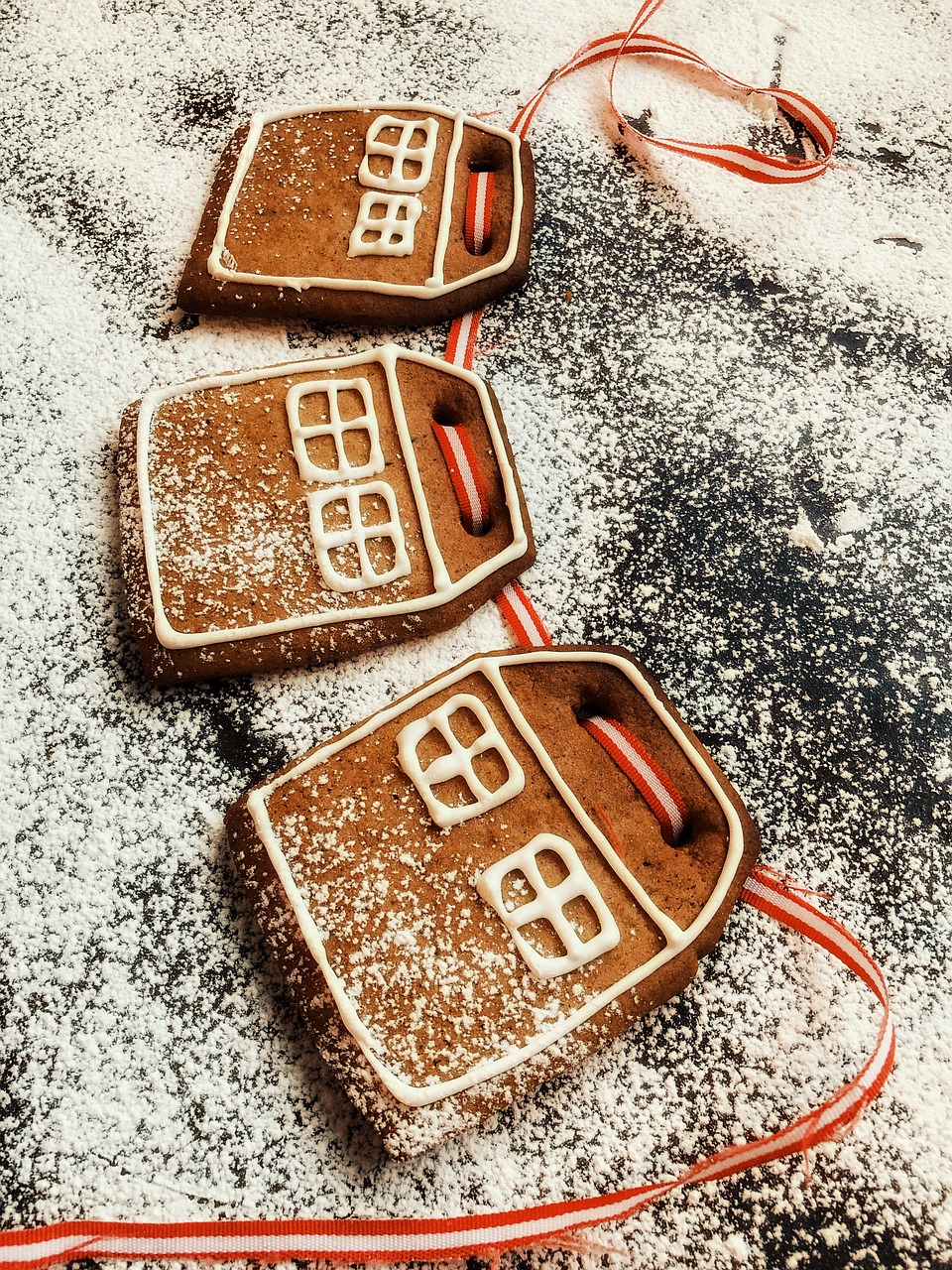 gingerbread  cookie  cookies free photo