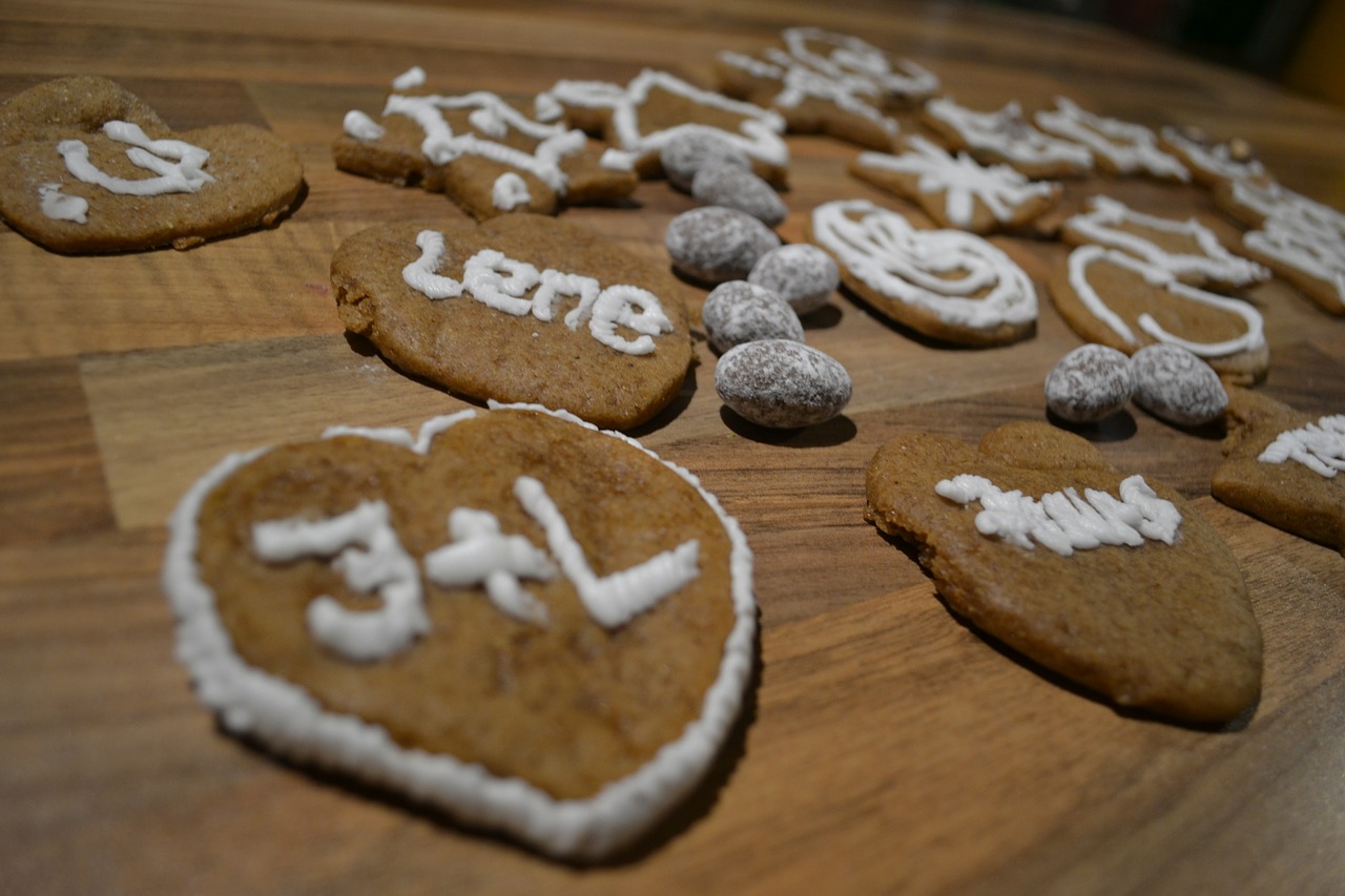 gingerbread christmas baking free photo