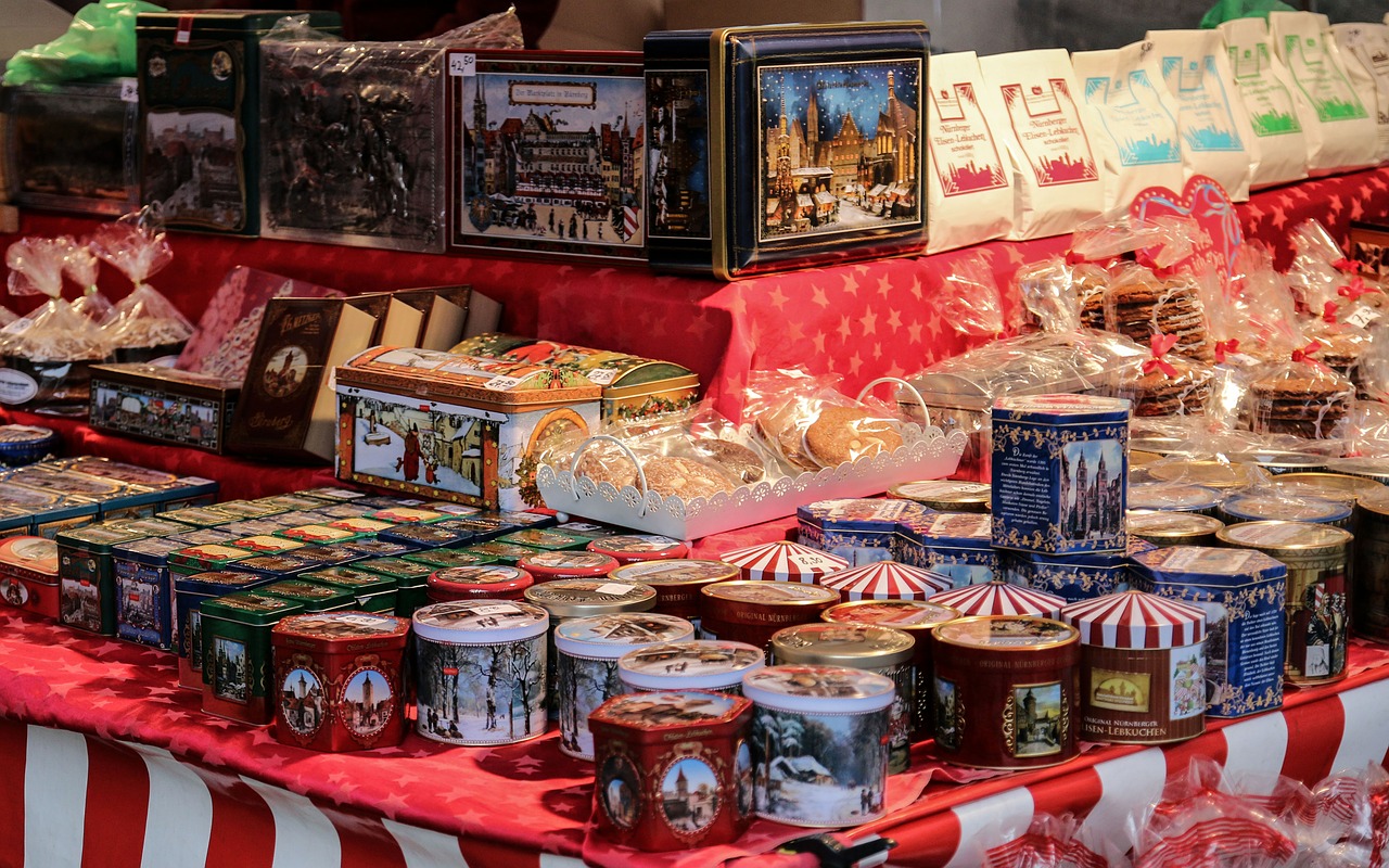 gingerbread cans nuremberg christmas market free photo