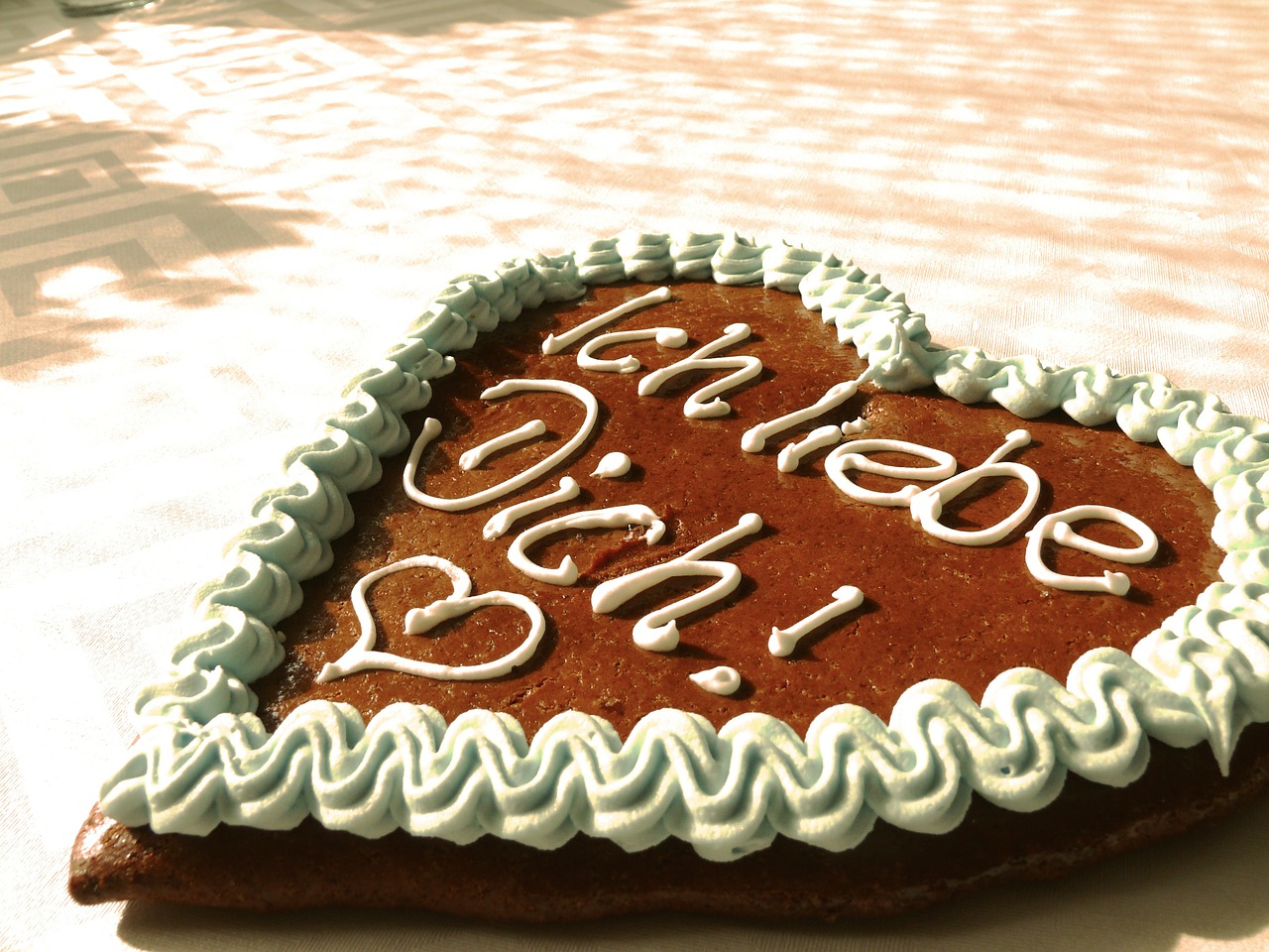 gingerbread heart heart love free photo