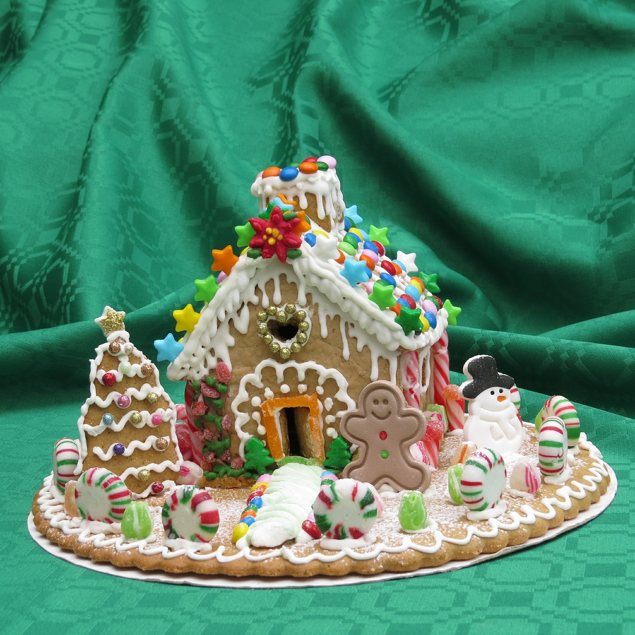 gingerbread house christmas pastries christmas free photo