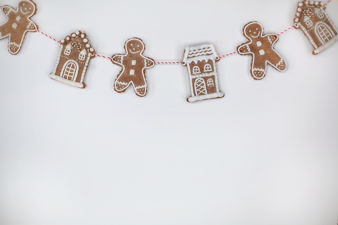 gingerbread men houses background free photo