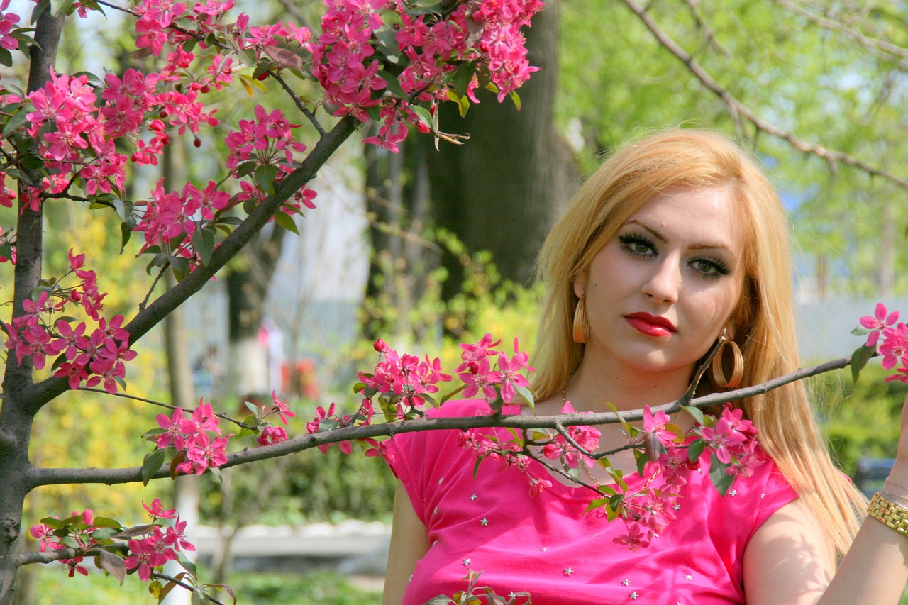 girl portrait pink free photo