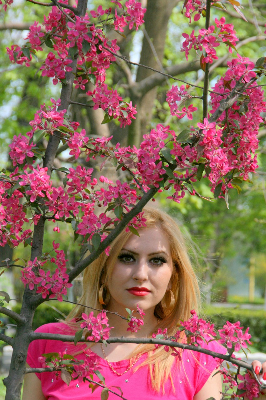 girl portrait pink free photo