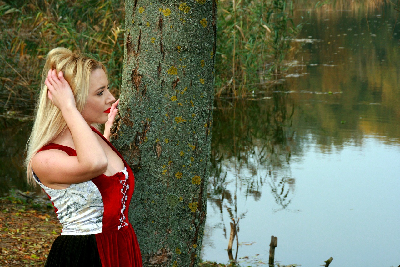 girl lake autumn free photo