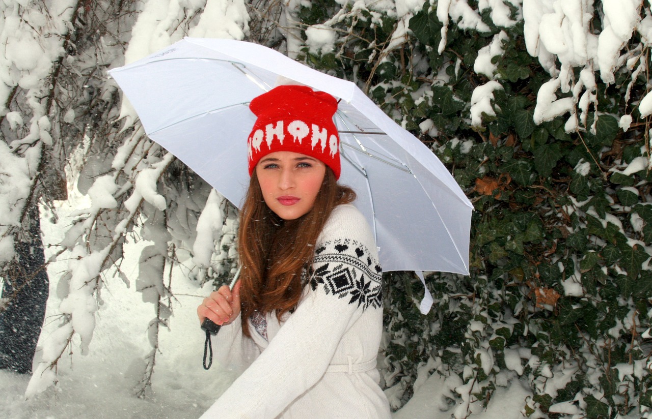 girl umbrella snow free photo