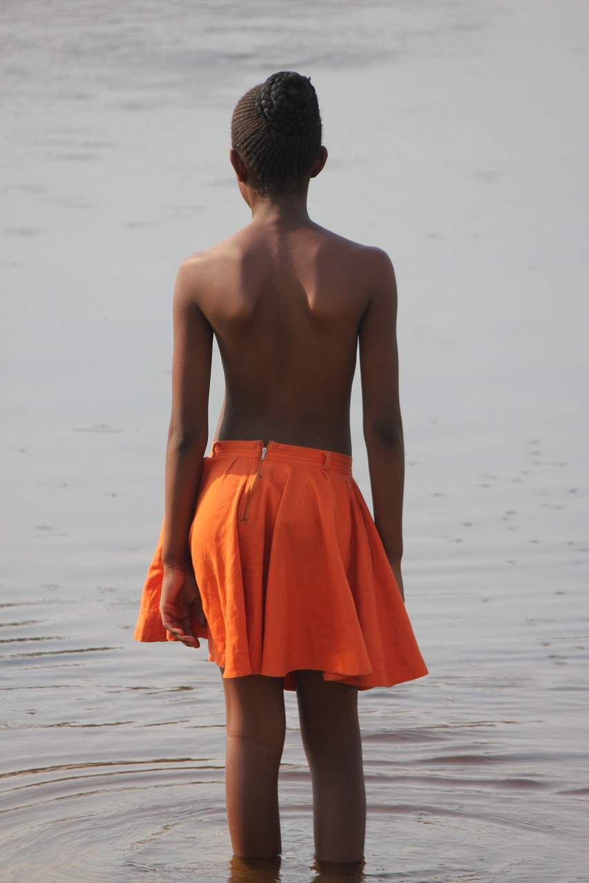 girl orange water free photo