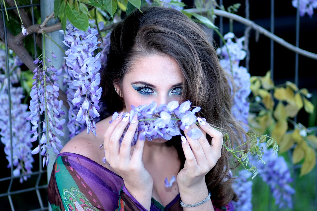 girl flowers violet free photo